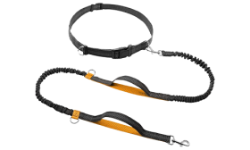 Oranžové hands-free běžecké vodítko pro psy, délka 70 - 120 cm, šířka 2,5 cm, nastavitelný pás, polstrované rukojeti.